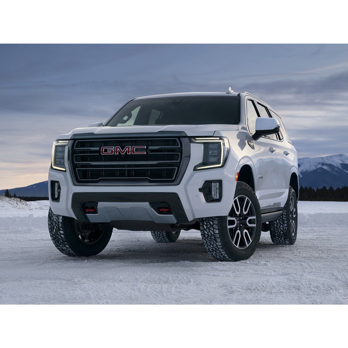 Used 2021 GMC Yukon Denali w/ Denali Premium Package AWD/4WD image 1