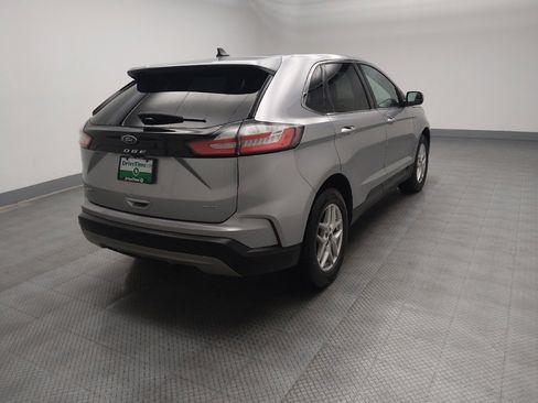 Used 2023 Ford Edge SEL image 9