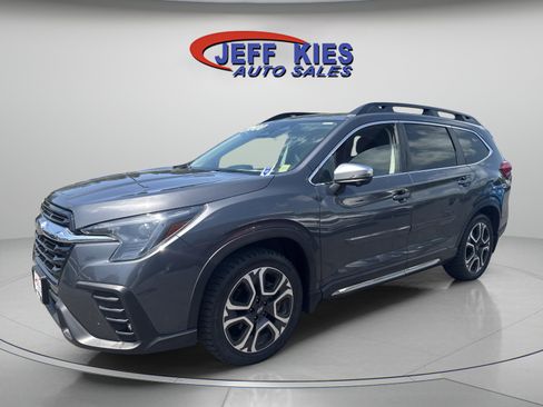 Used 2023 Subaru Ascent Limited w/ Technology Package AWD/4WD image 1