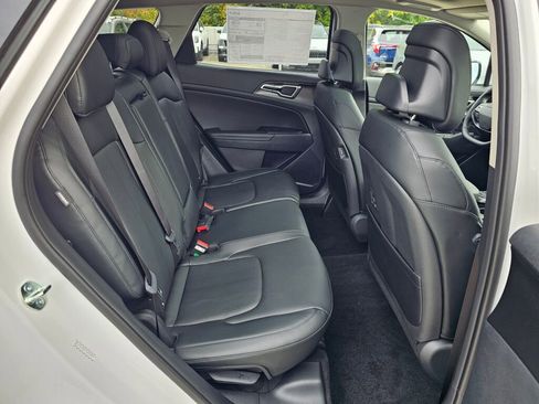 New 2026 Kia Sportage EX w/ EX Panorama Roof Package image 28