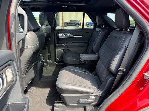 Used 2025 Ford Explorer ST w/ Sun And Sound Package AWD/4WD image 19