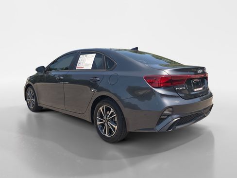 Used 2024 Kia Forte LXS w/ LXS Technology Package FWD image 3