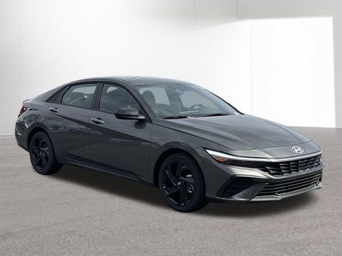 New 2026 Hyundai Elantra Sport FWD image 12