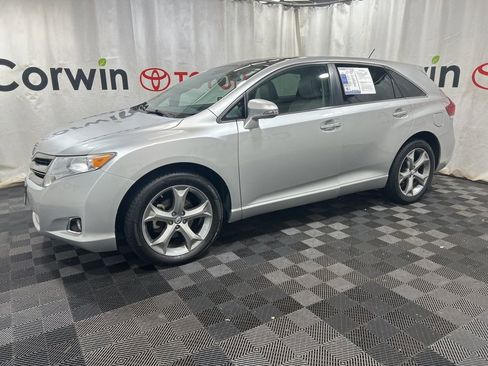 Used 2013 Toyota Venza XLE w/ XLE Premium Pkg AWD/4WD image 4