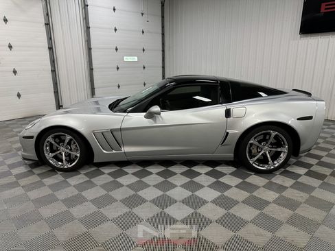 Used 2012 Chevrolet Corvette Grand Sport w/ 3LT Preferred Equipment Group RWD image 2