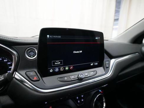 Used 2025 Chevrolet Blazer LT image 6