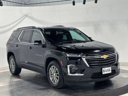 Used 2023 Chevrolet Traverse LT AWD/4WD image 43