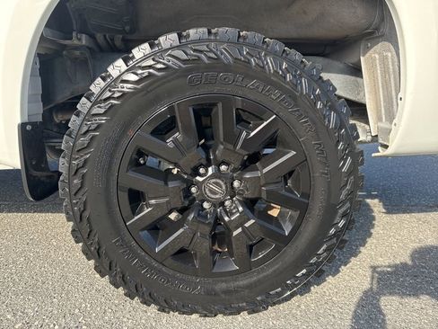 Used 2022 Nissan Frontier SV image 30