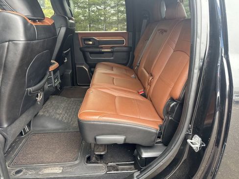 Used 2019 RAM 3500 Limited image 13