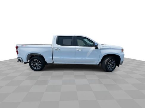 Certified 2024 Chevrolet Silverado 1500 LT AWD/4WD image 9