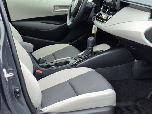 Used 2026 Toyota Corolla LE image 19
