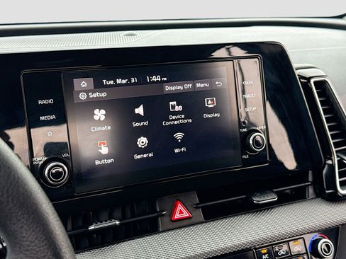 Used 2023 Kia Sportage LX image 10