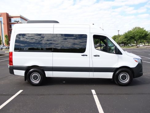 Used 2024 Mercedes-Benz Sprinter 2500 image 5