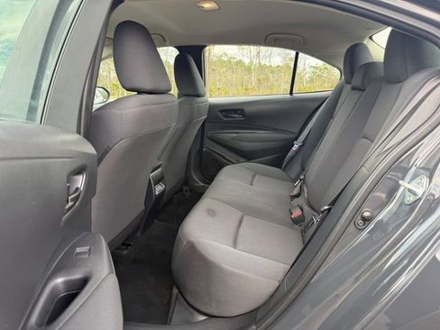 Used 2024 Toyota Corolla LE image 7