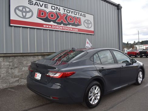 Certified 2025 Toyota Camry LE w/ Convenience Package image 5