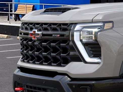 New 2026 Chevrolet Silverado 2500 ZR2 AWD/4WD image 13