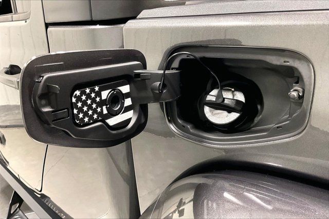 Used 2022 Jeep Gladiator Mojave w/ Cold Weather Group AWD/4WD image 43