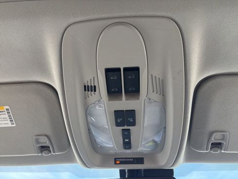 Used 2010 Chevrolet Equinox LT image 42