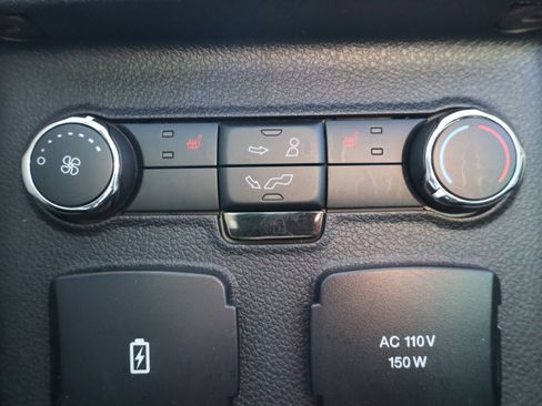 Used 2017 Ford Explorer Platinum image 26