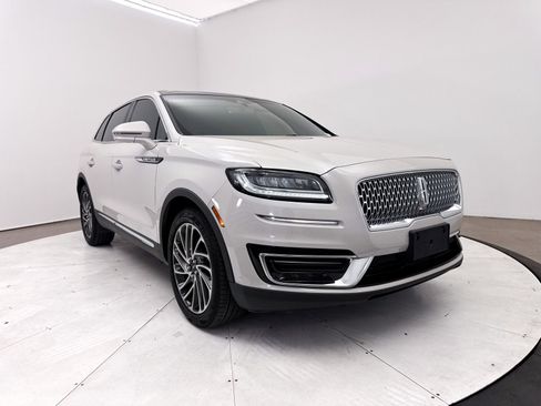 Used 2019 Lincoln Nautilus Reserve FWD image 11