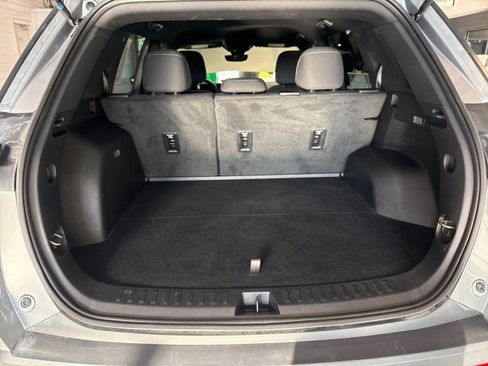 Used 2025 Chevrolet Equinox LT w/ Safety and Technology Package FWD image 25