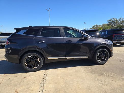 New 2026 Kia Sportage EX FWD image 9