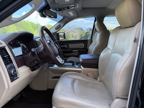 Used 2013 RAM 1500 Laramie RWD image 34