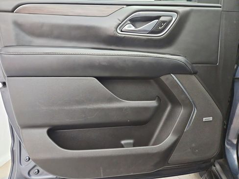 Used 2021 Chevrolet Tahoe LT w/ LT Signature Package image 22