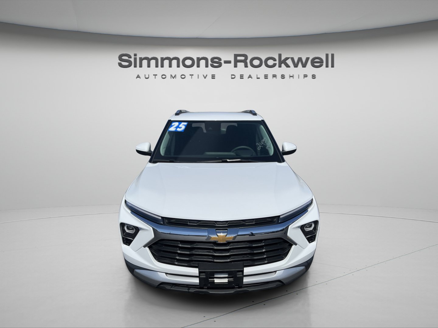 Used 2025 Chevrolet TrailBlazer LT AWD/4WD image 9
