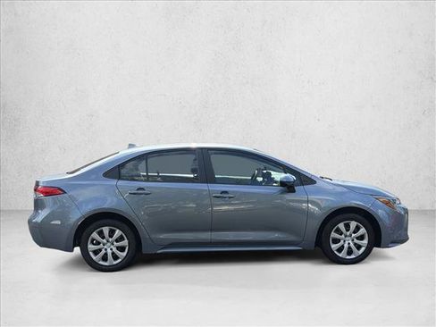 Used 2026 Toyota Corolla LE FWD image 4