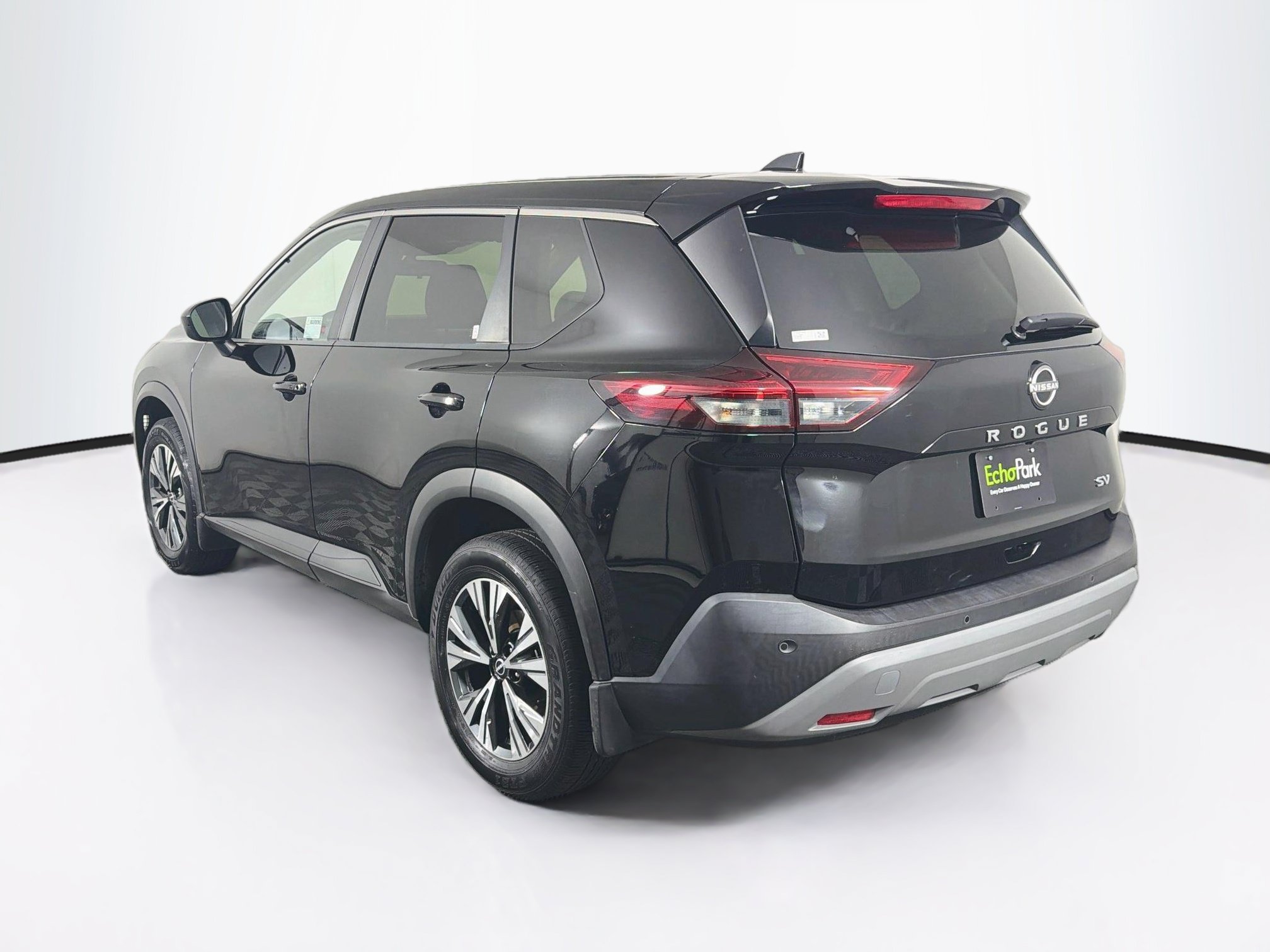 Used 2023 Nissan Rogue SV FWD image 5