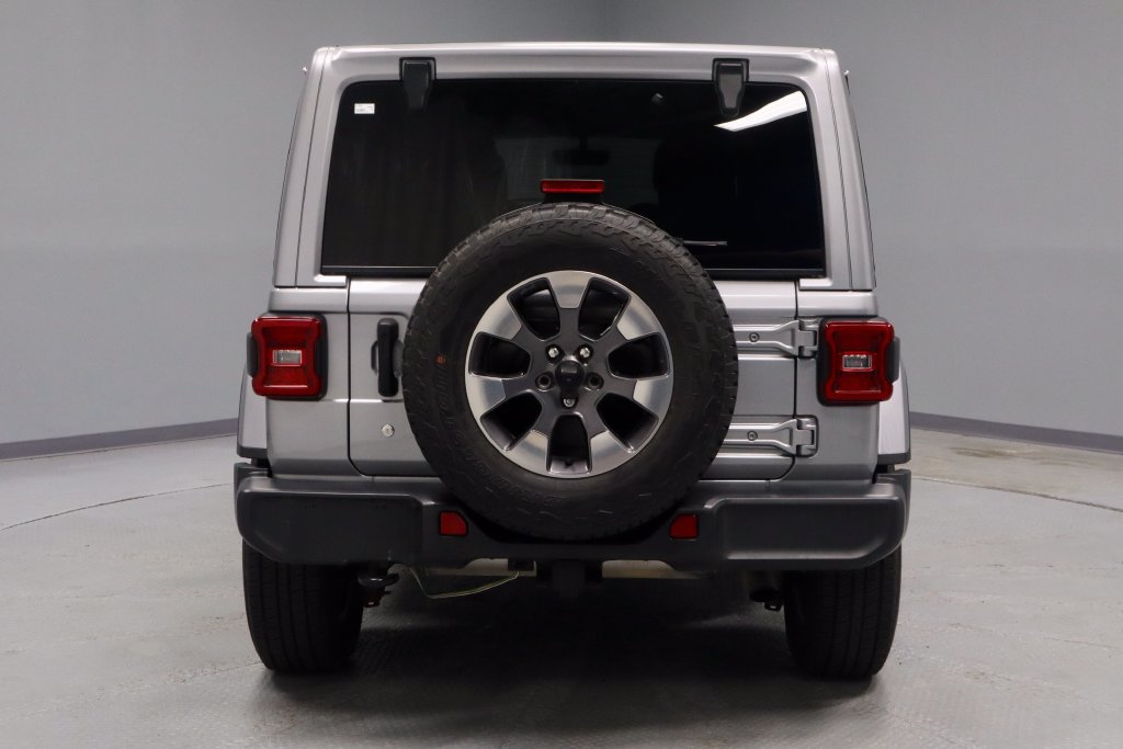 Used 2020 Jeep Wrangler Unlimited Sahara AWD/4WD image 11
