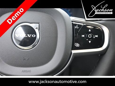 New 2025 Volvo XC90 B5 Core w/ Protection Package image 14