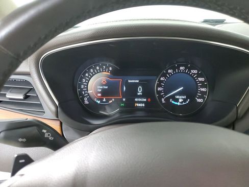 Used 2018 Lincoln MKC Select w/ Select Plus Package FWD image 27