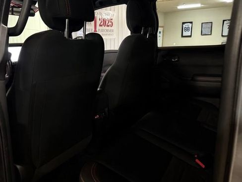 Used 2023 Nissan Frontier PRO-4X w/ Pro Convenience Package AWD/4WD image 15