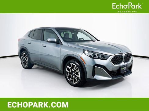 Used 2025 BMW X2 xDrive28i AWD/4WD image 1
