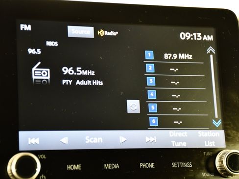 Used 2024 Mitsubishi Eclipse Cross LE AWD/4WD image 26
