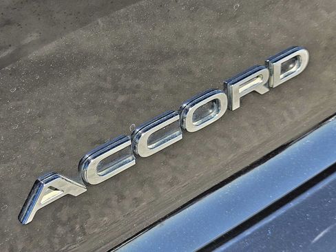 Used 2023 Honda Accord Sport image 11