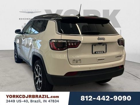 Used 2025 Jeep Compass Limited AWD/4WD image 3