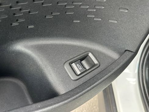 Used 2025 MINI Cooper Countryman S w/ Comfort Package Max image 15