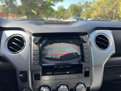 Used 2020 Toyota Tundra SR5 w/ SR5 Upgrade Package image 10