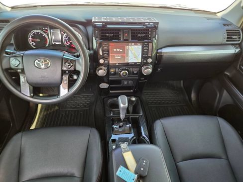 Used 2021 Toyota 4Runner TRD Off-Road Premium AWD/4WD image 19