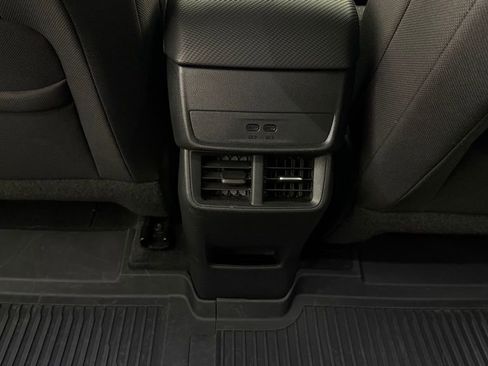 Used 2025 Chevrolet Equinox LT AWD/4WD image 28