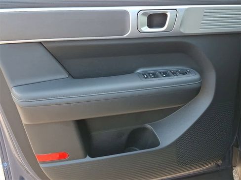 Certified 2025 Hyundai Santa Fe SEL image 12