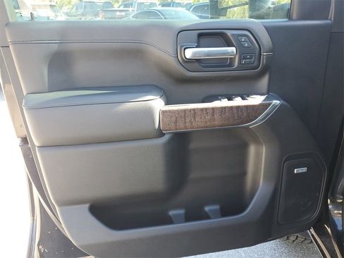 Certified 2023 GMC Sierra 2500 Denali image 24