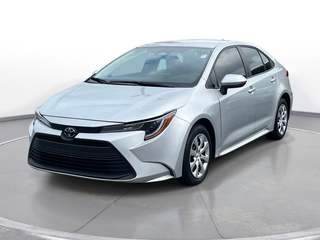 Used 2025 Toyota Corolla LE FWD image 9