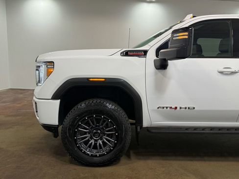 Used 2022 GMC Sierra 3500 AT4 w/ AT4 Preferred Package image 39