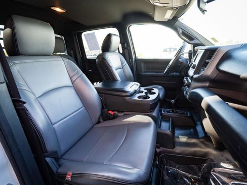 Used 2024 RAM 3500 Tradesman image 22