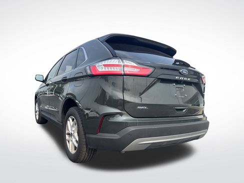 Certified 2023 Ford Edge SEL w/ Convenience Package image 4