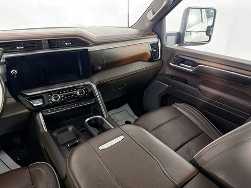 Used 2024 GMC Sierra 2500 Denali w/ Denali Reserve Package image 25